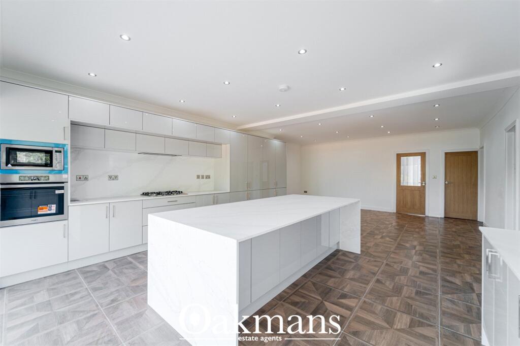 House in Birmingham, West Midlands - More