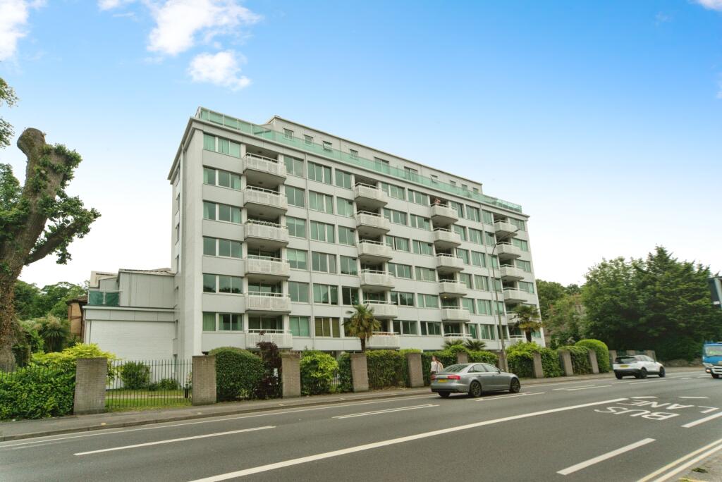 Main image of property: London Road, Brighton, BN1 6YL