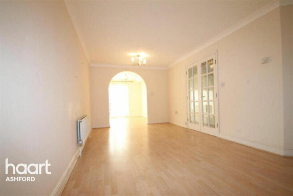 Fairview Drive, Ashford photo 3