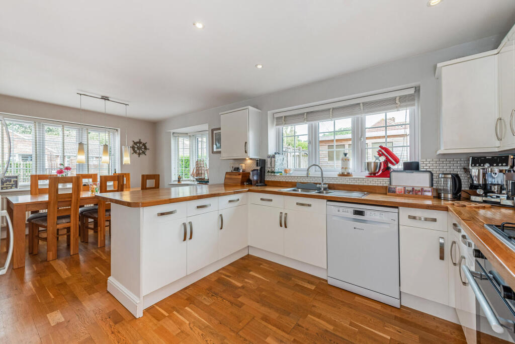 House in Fareham, Hampshire - View 2