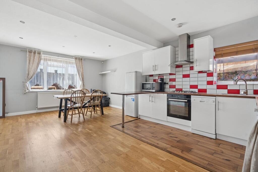 House in Three Rivers, Watford Rural - View 6