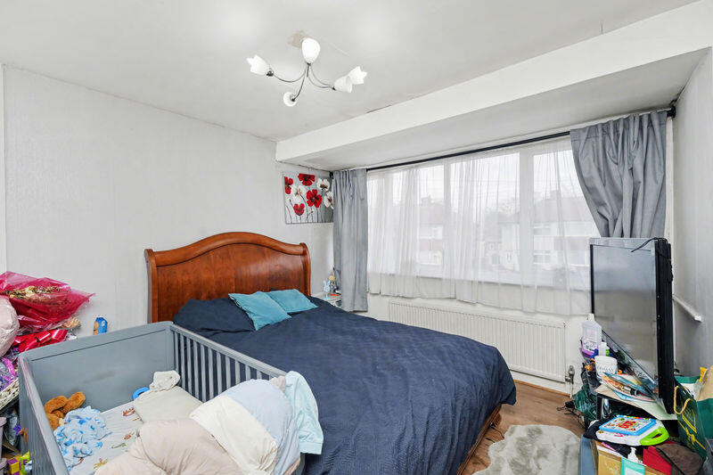 House in Waltham Cross - View 4