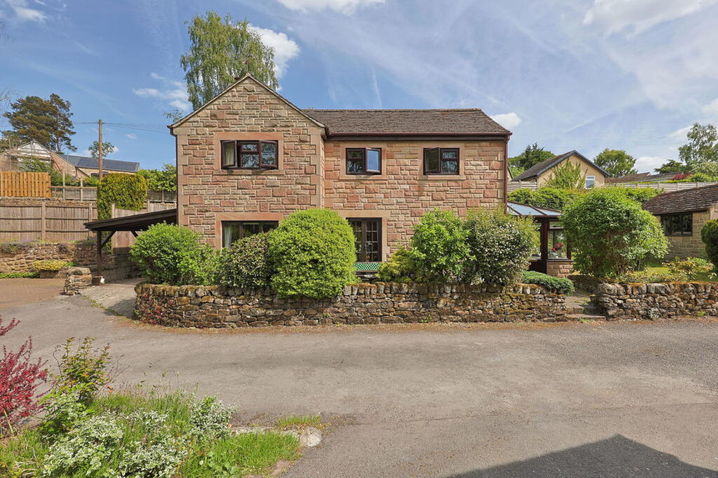 3-bed detached on Oaksedge, Tansley, Matlock., £380,000