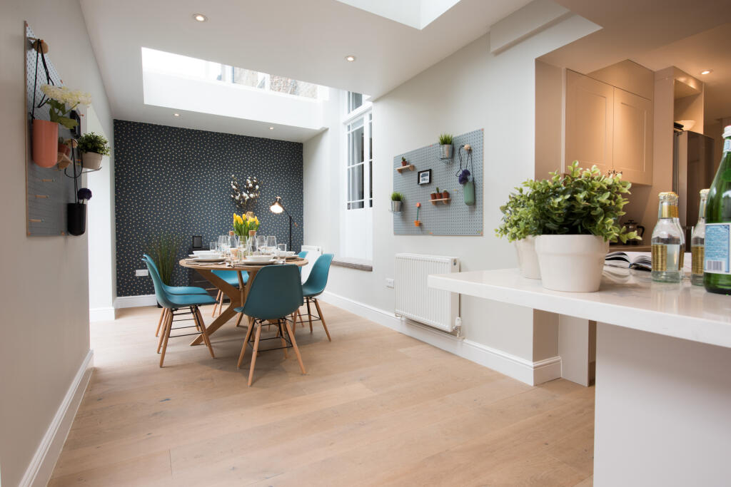 1 bedroom house share for rent