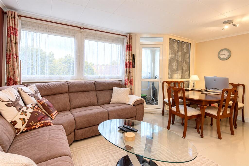 Jones Close, Southend-on-Sea, Essex, SS2 photo 4