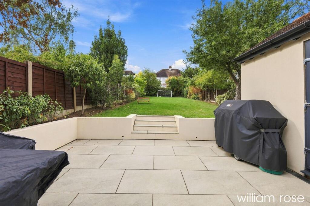 House in Ilford - View 5
