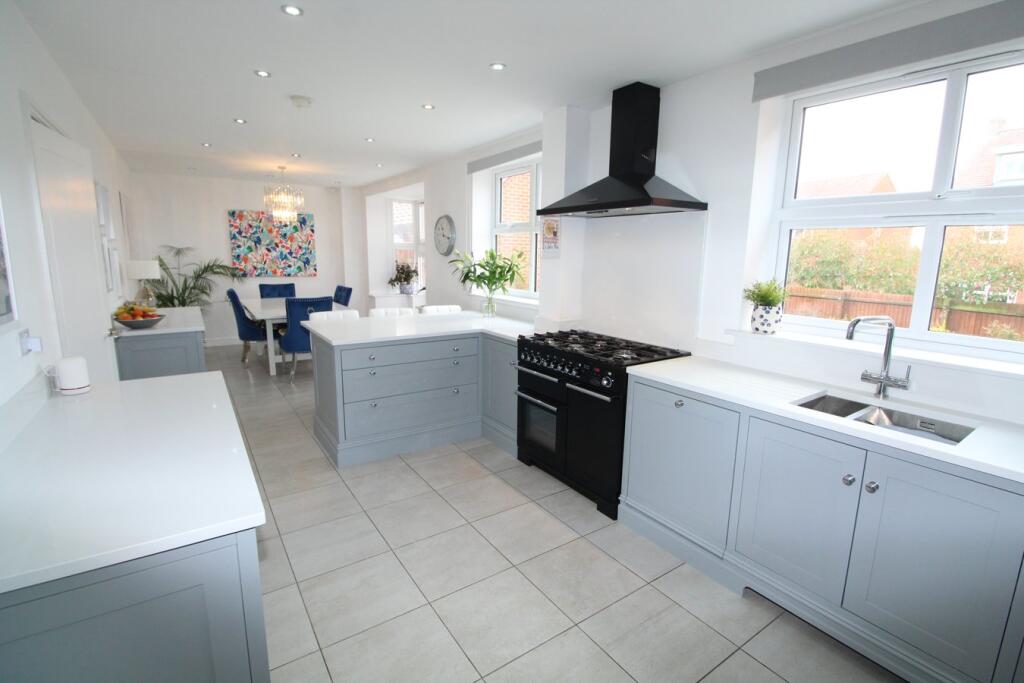 Poppy Road, Lutterworth, LE17 photo 2