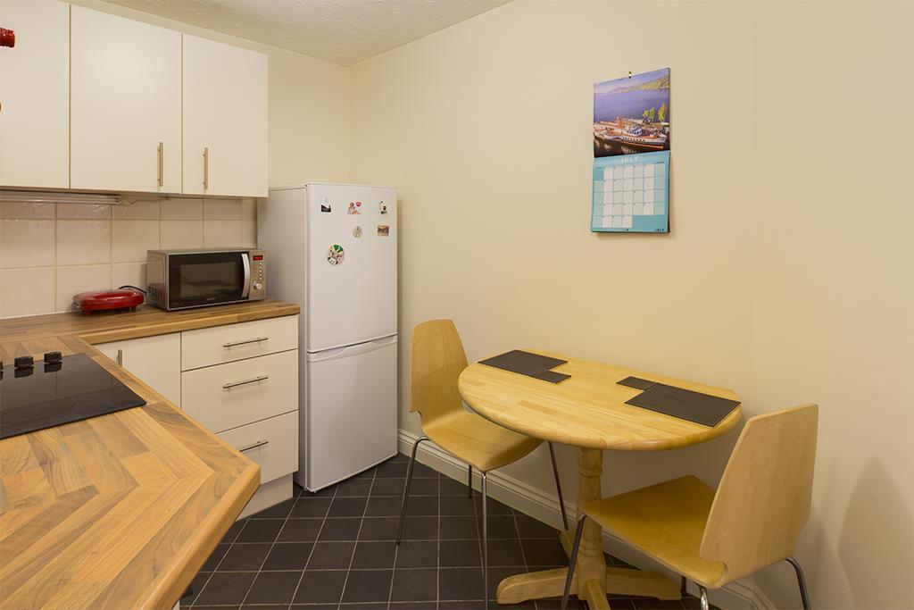 Apartment in Southampton - More
