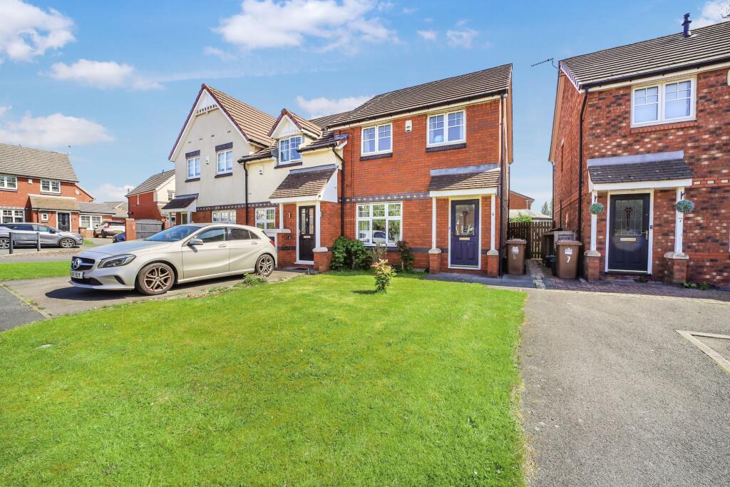 Main image of property: Assheton Close, Newton-Le-Willows, WA12