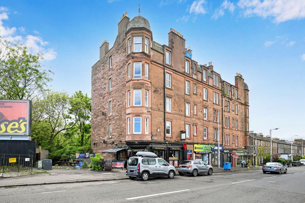 Main image of property: 4/6 Anchorfield, Newhaven, Edinburgh, EH6 4JG