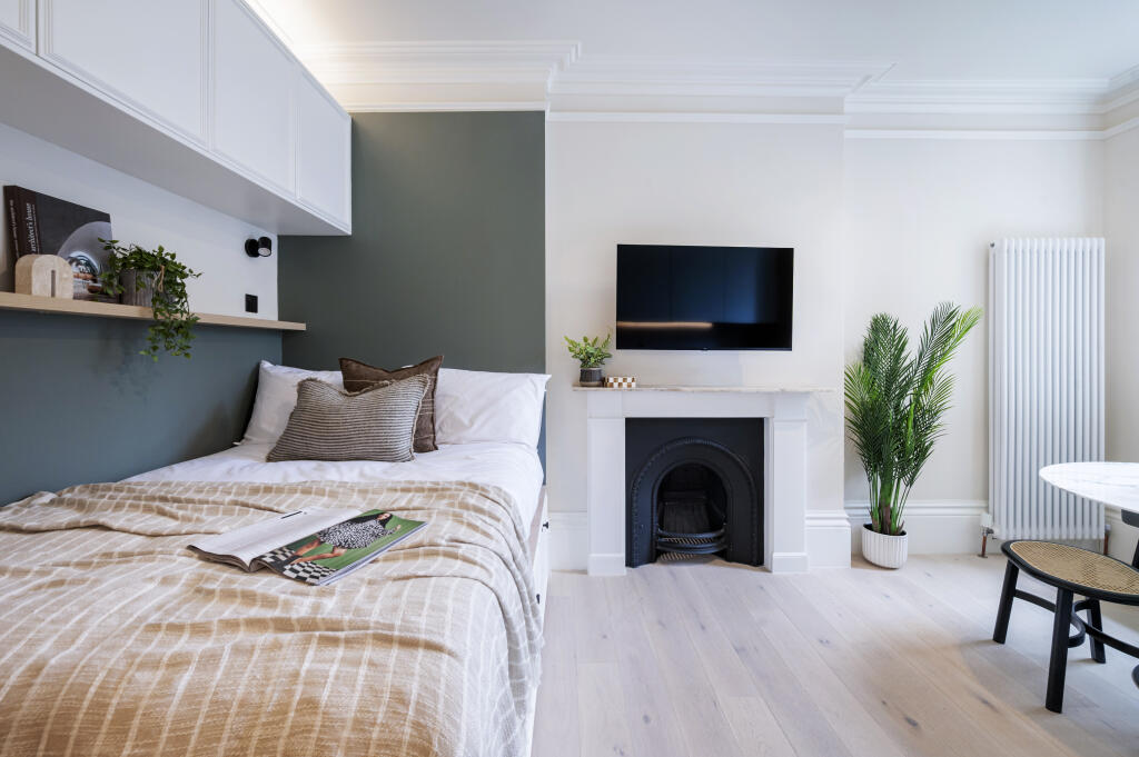 Main image of property: Kensington Gardens Square, London, W2