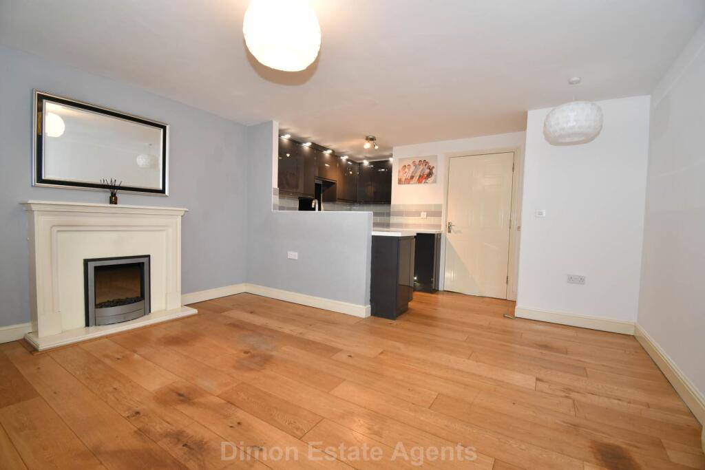 Apartment in Portsmouth - View 5