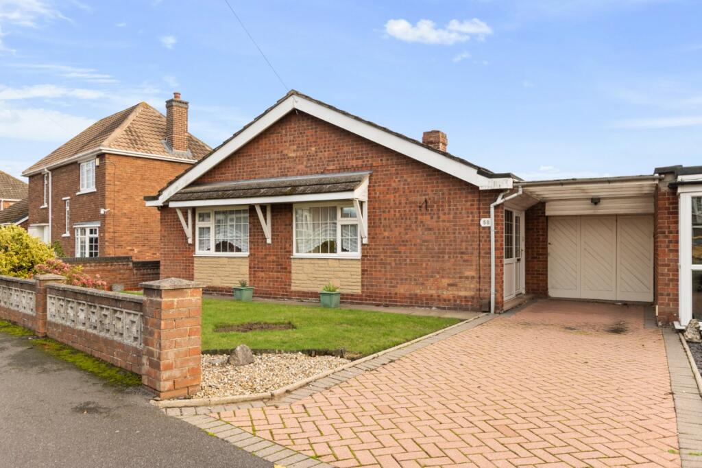 2-bed bungalow on Endcliffe Avenue, Yaddlethorpe, Scunthorpe, North Lincolnshire, DN17, £220,000