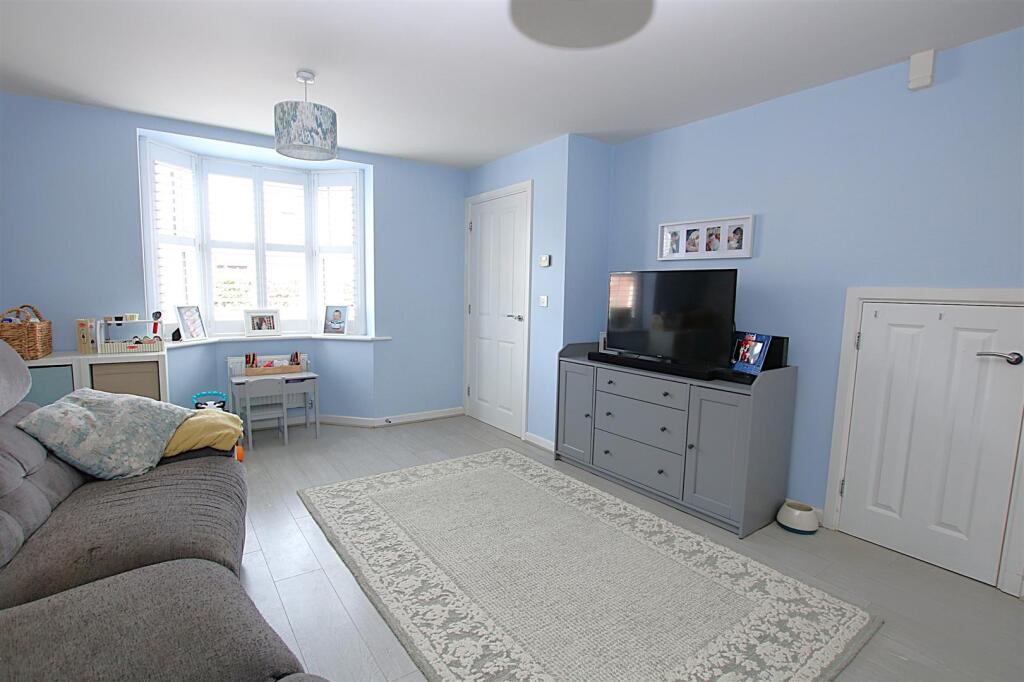 House in Earls Barton - View 2