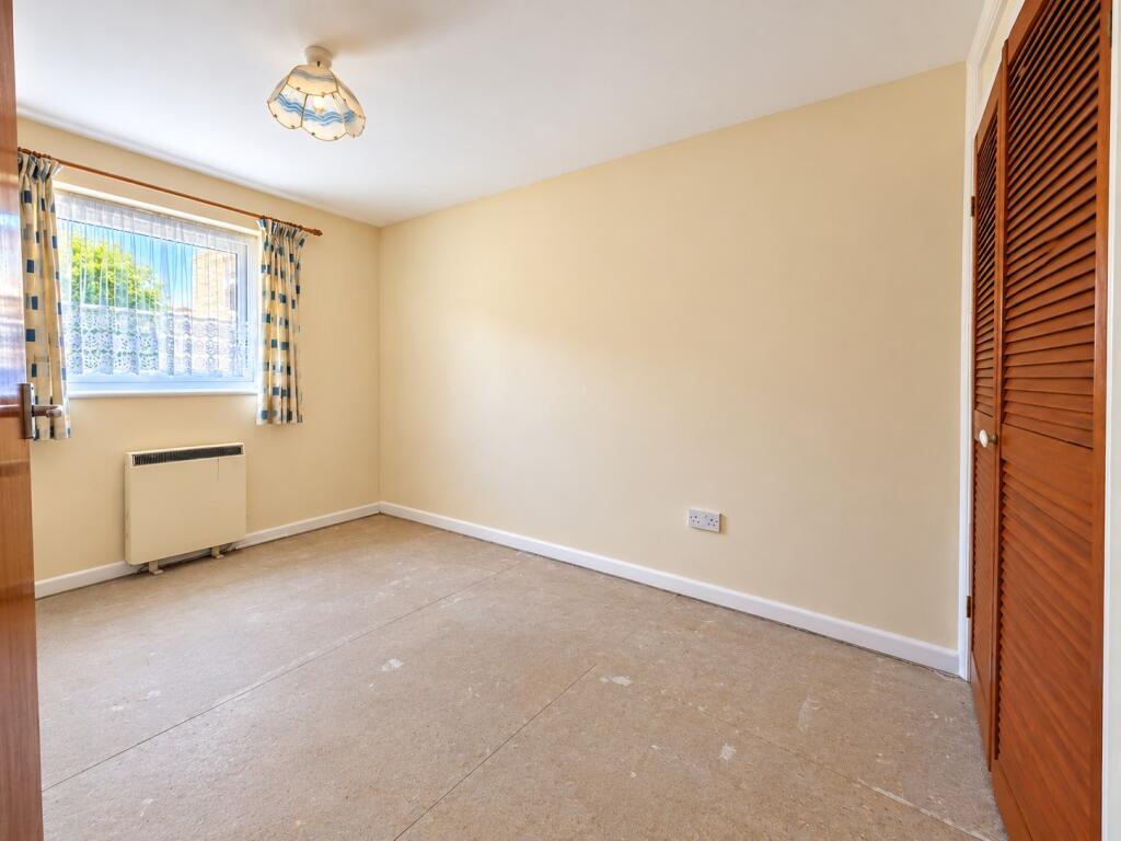 Apartment in Gosport, Hampshire - View 5
