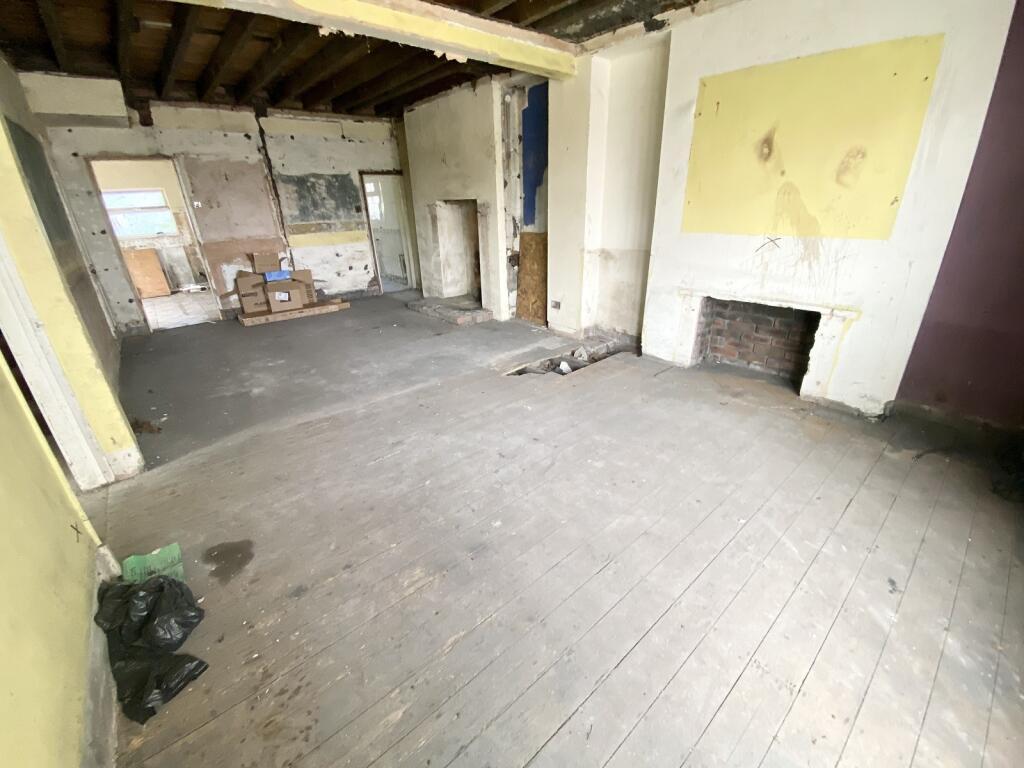 House in Swansea - View 4