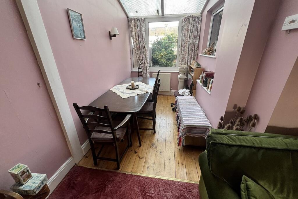 House in Portsmouth, Hilsea - More