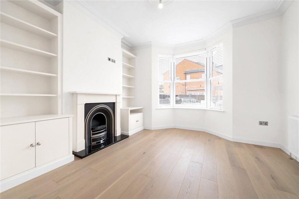 House in London - View 3