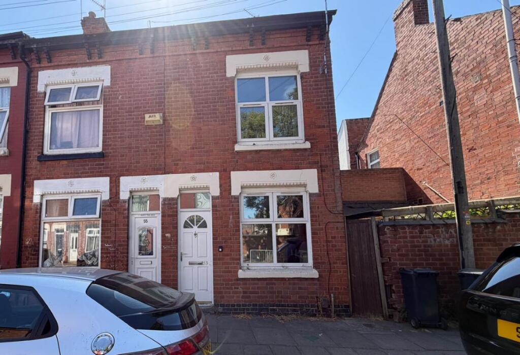 3-bed terraced on 53 Twycross Street, Highfields, Leicester, LE2 0DX, £135,000