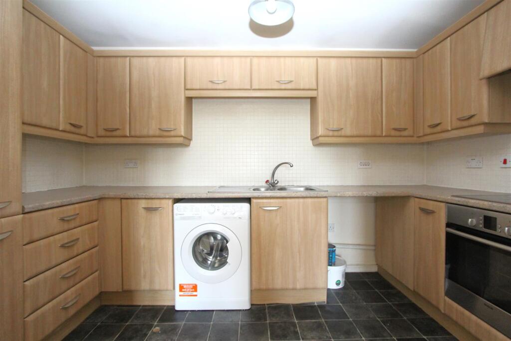 Whiteclover Square, Lymm photo 4
