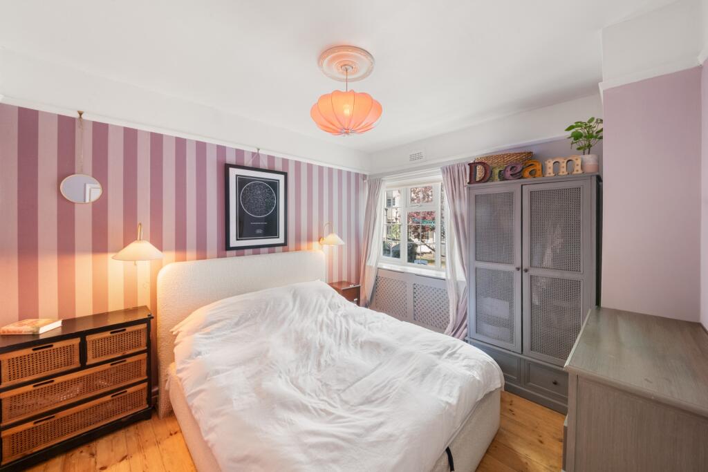 2 bedroom maisonette for rent