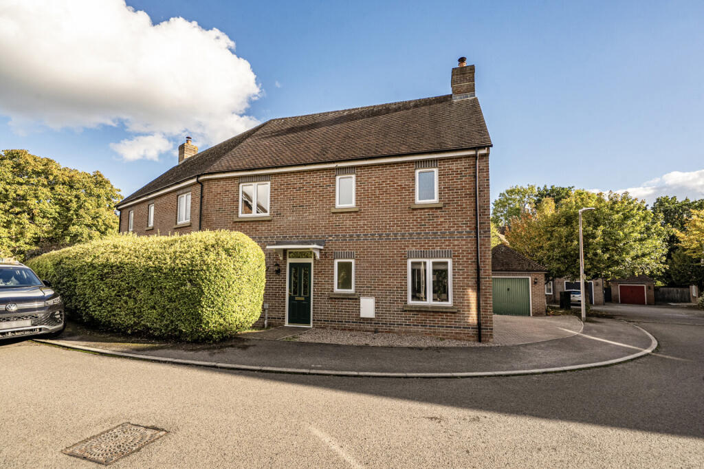 Main image of property: Haysoms Drive, Greenham, Thatcham