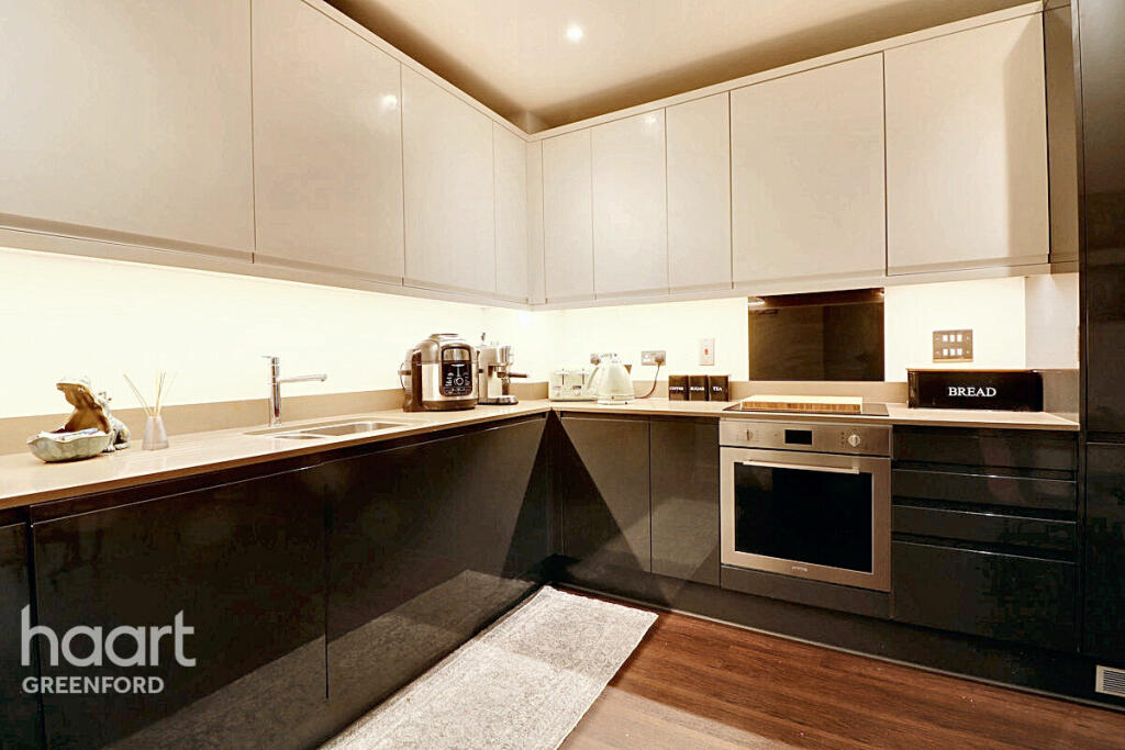 Merrick Road, London photo 3