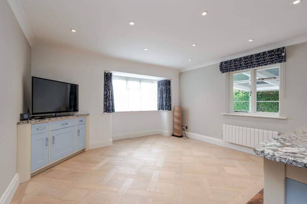 House in Peterborough - View 5
