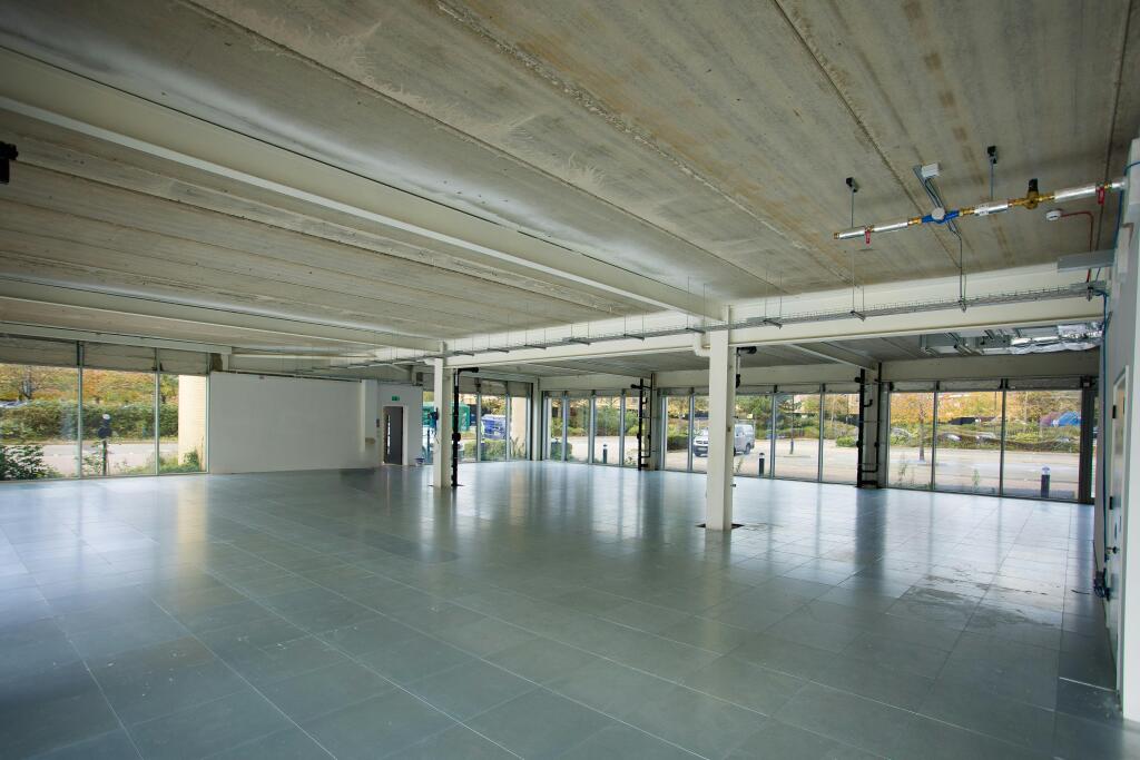 551076 internal.jpg
