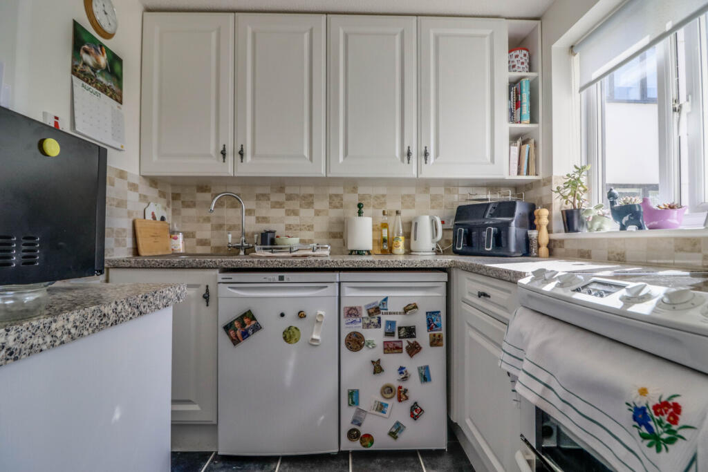 Apartment in Braintree, George Yard And The Market Place - More