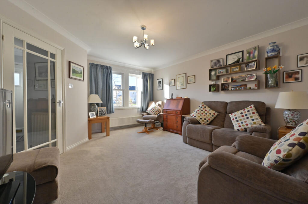 House in Lochwinnoch, Renfrewshire - View 3