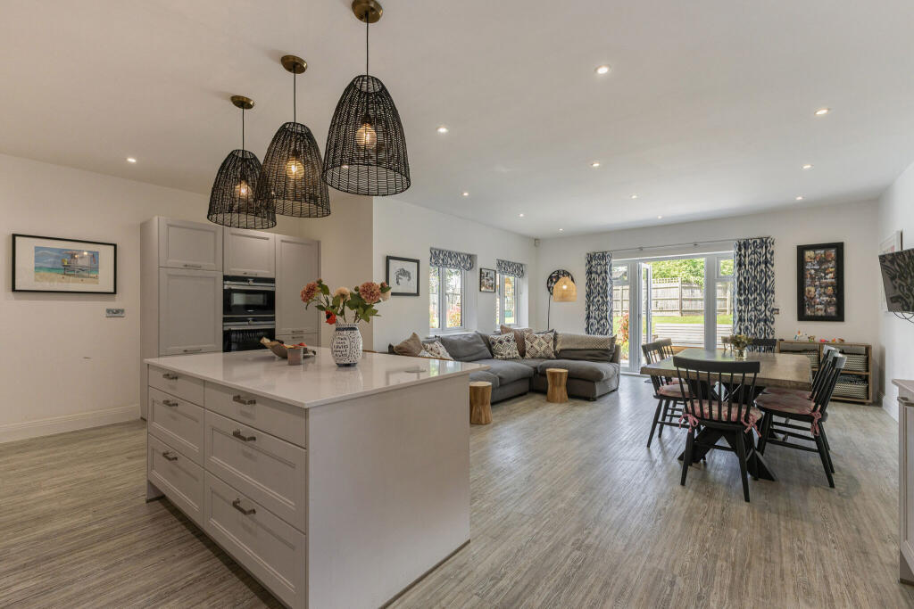The Stables, Welwyn, AL6 photo 2