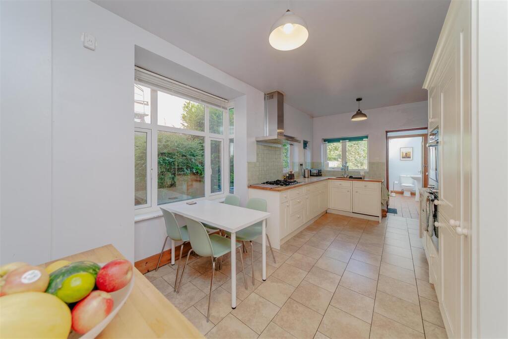 House in Birmingham, Walkers Heath - View 3