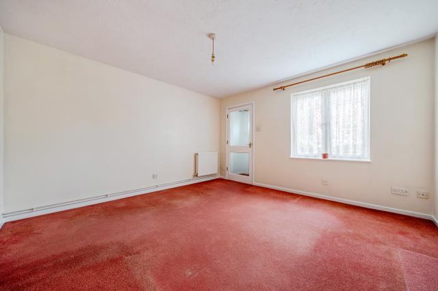 Apartment in Basingstoke and Deane, Brookvale, Kings Furlong - View 2