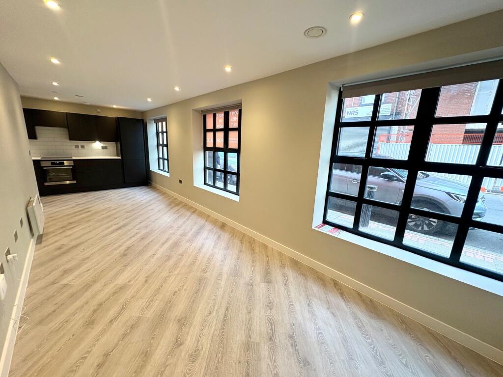Apartment in Birmingham, Rea Valley, Digbeth - View 2