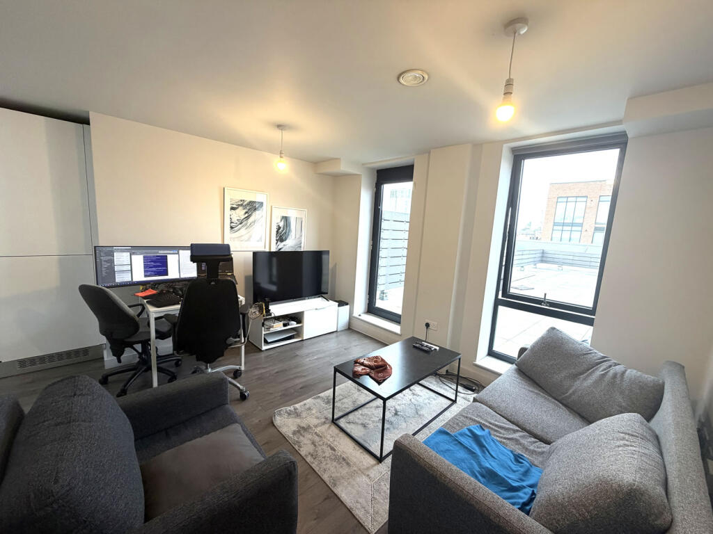 Apartment in Liverpool - View 2