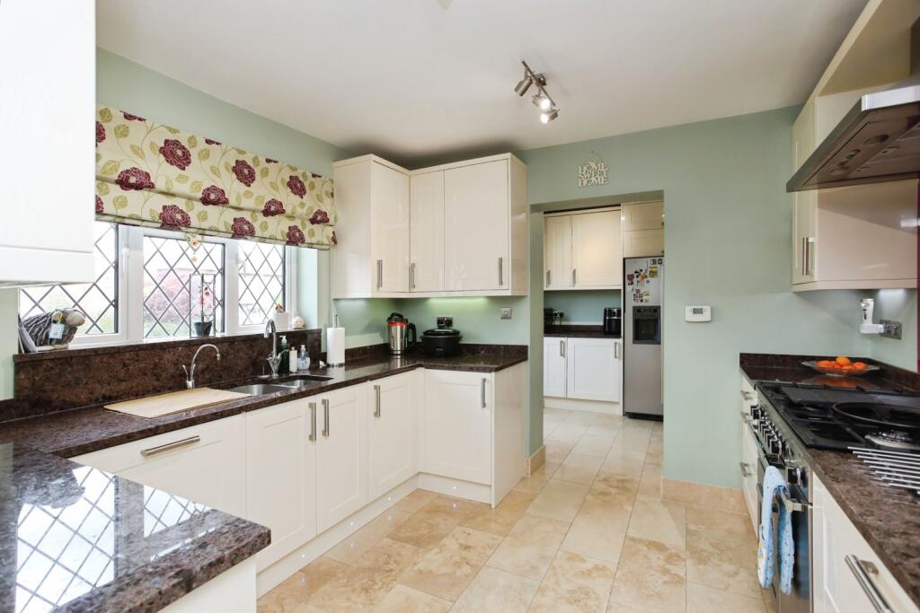 House in Tonbridge and Malling, Kent - View 4