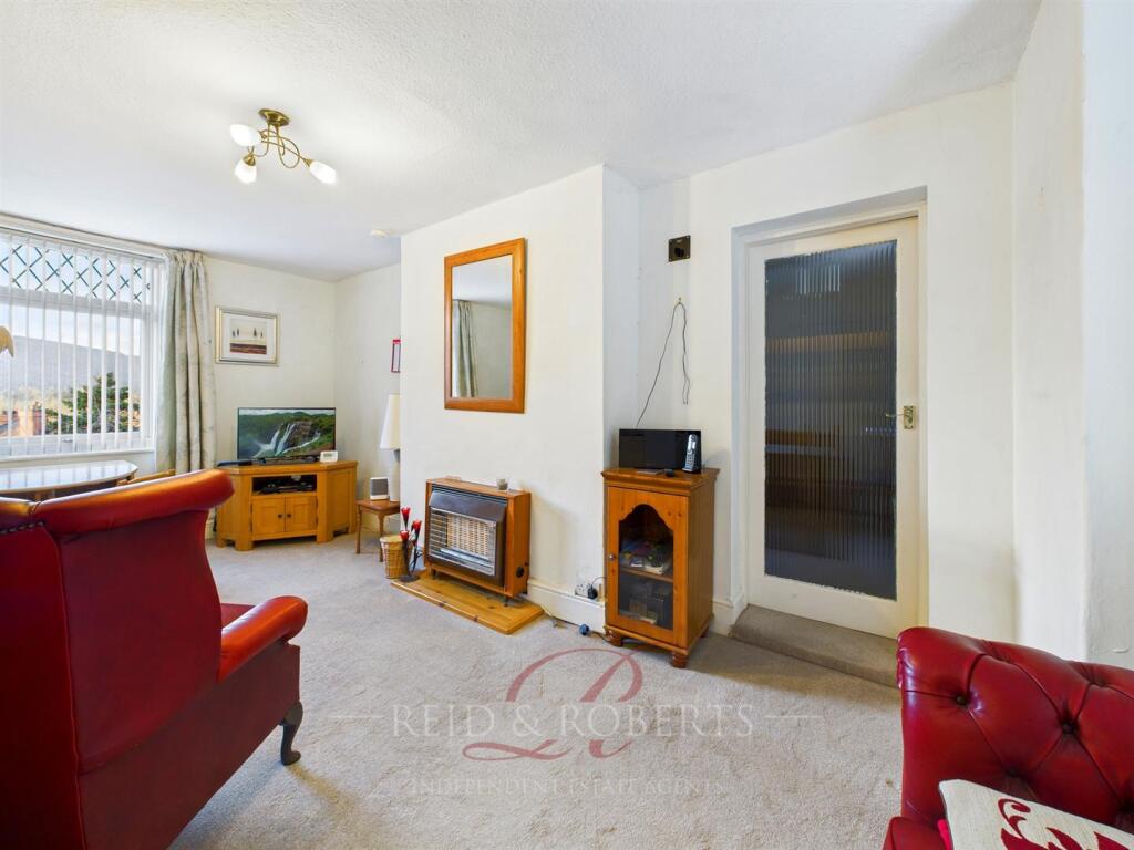 Main image of property: Queen Street