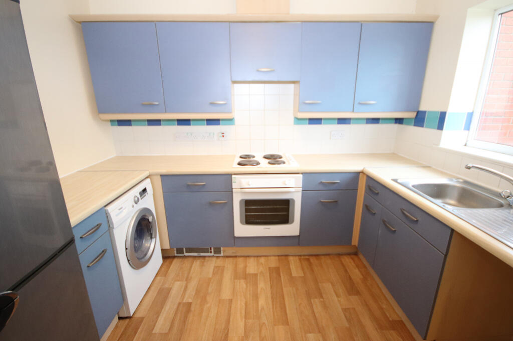 Main image of property: Riverside Lawns, Peel Street, Lincoln, Lincolnshire, LN5