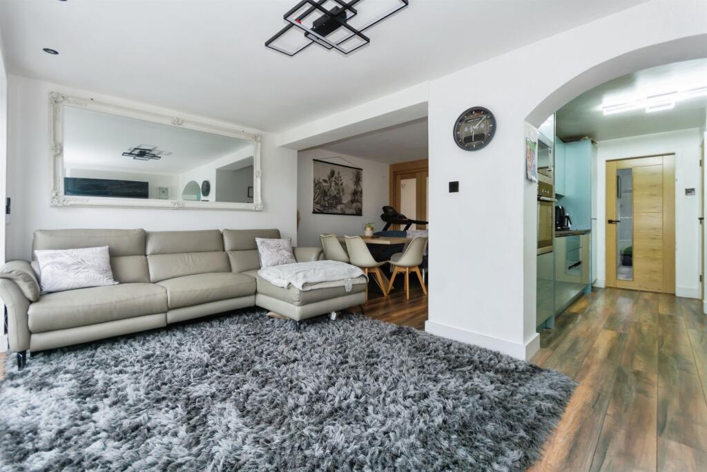 House in Solihull, Blossomfield - More