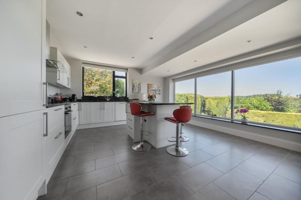House in Leeds, East Keswick - View 3
