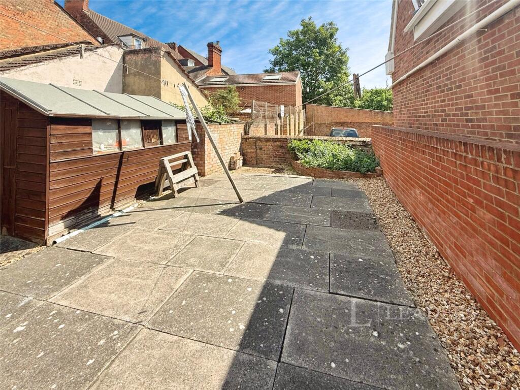 Grafton Road, Bedford, Bedfordshire photo 5