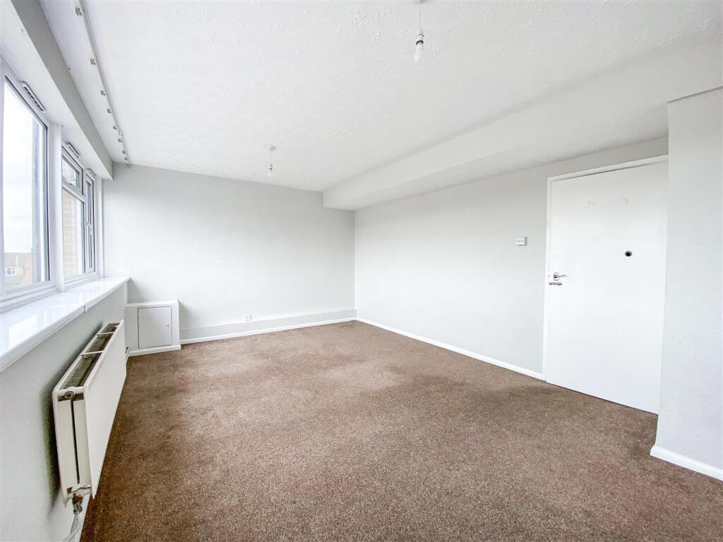 Apartment in Chelmsford - More