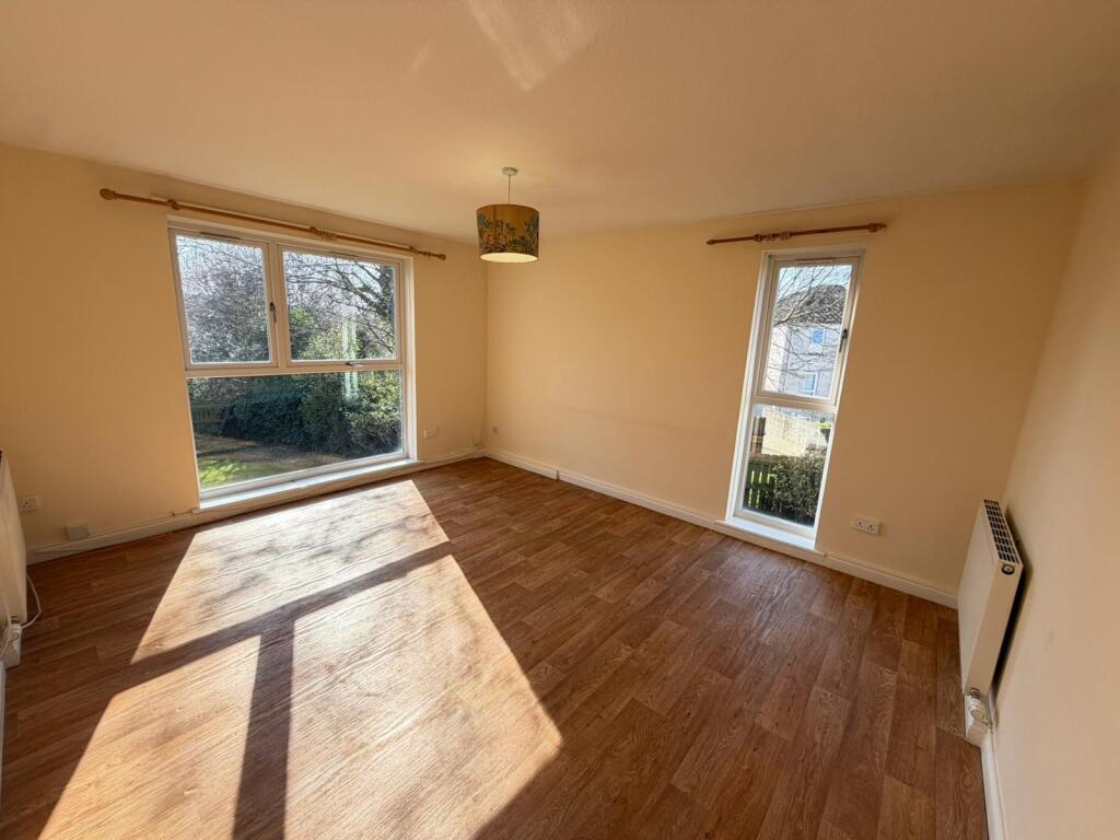 Main image of property: Craigmount Hill, Edinburgh, EH4 8HW