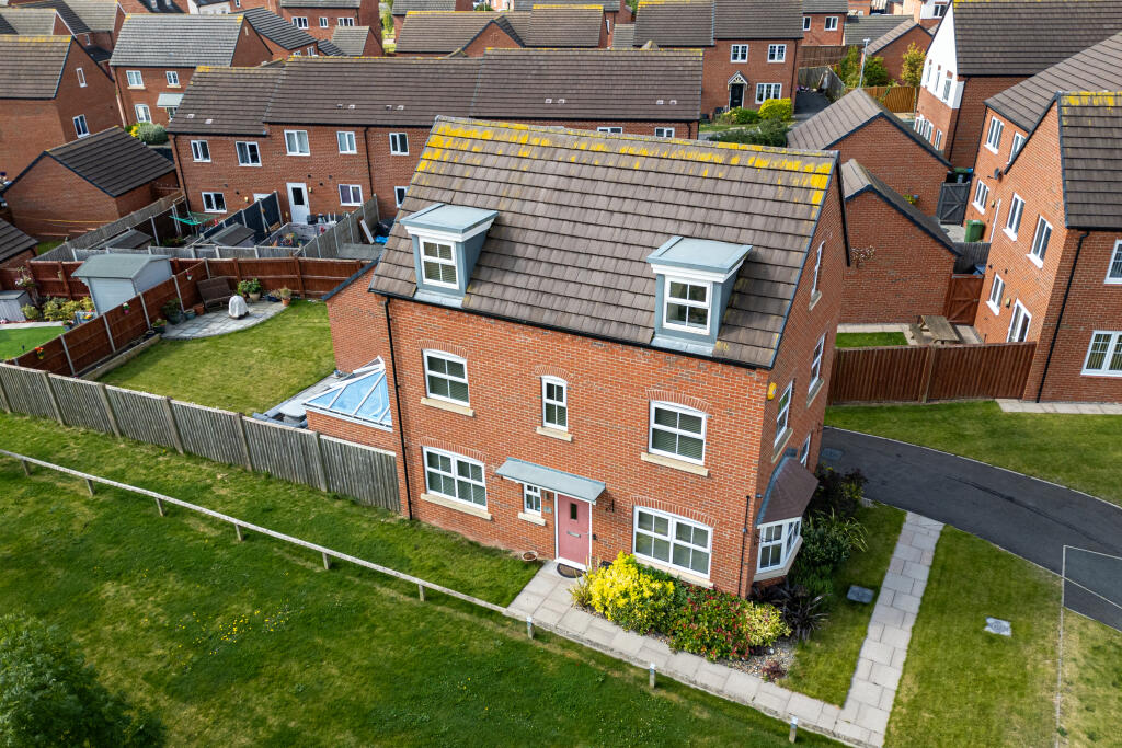 Main image of property: Coltsfoot Close, Off Meadow Way, Tamworth, B79