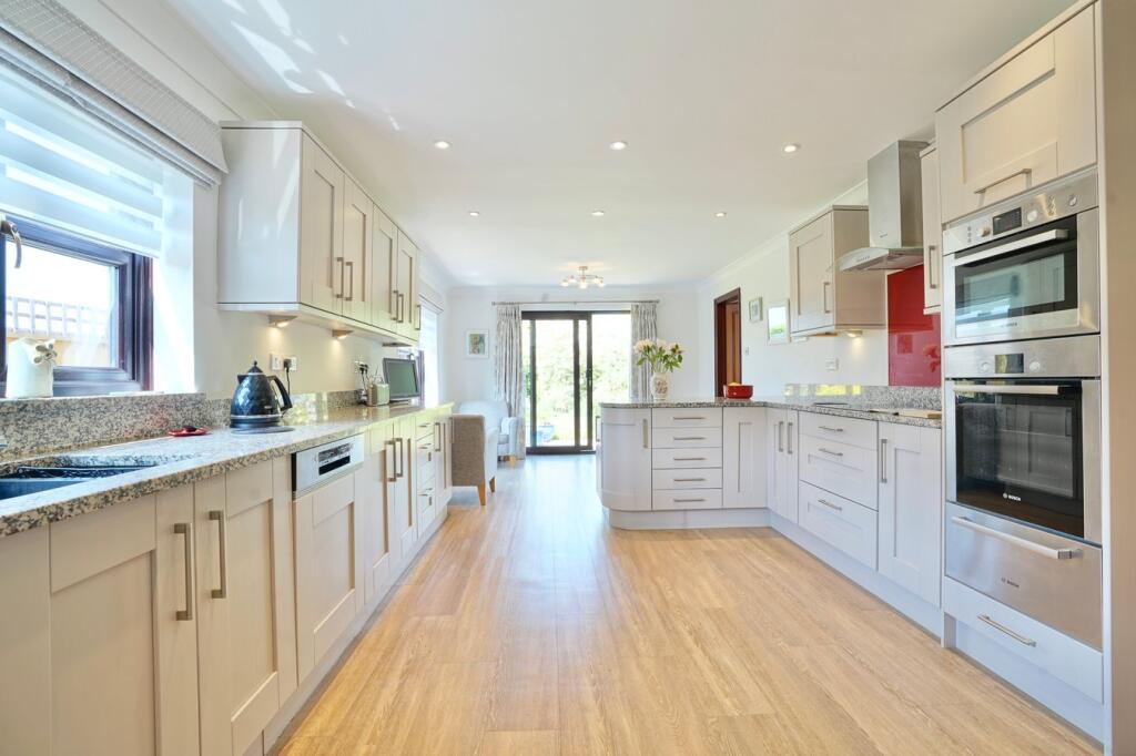 Station Road, Tilbrook, PE28 photo 2