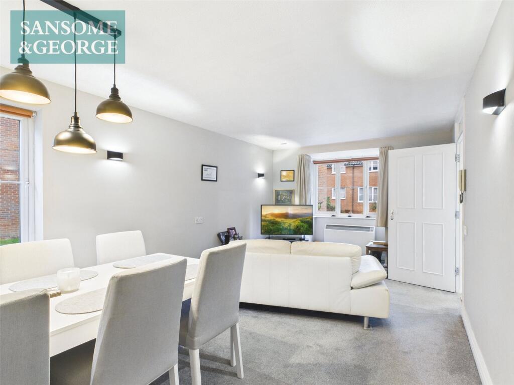 Main image of property: Glenapp Grange, Mortimer Common, Reading, Berkshire, RG7