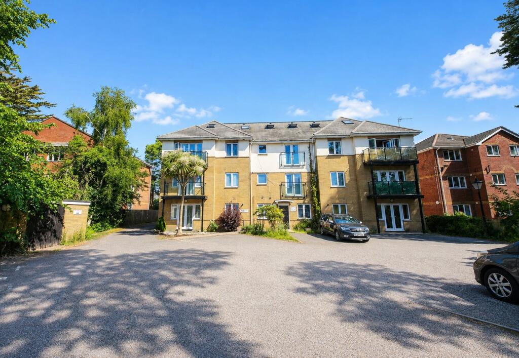 Main image of property: Flat 9 Kingsholme, Bournemouth, 