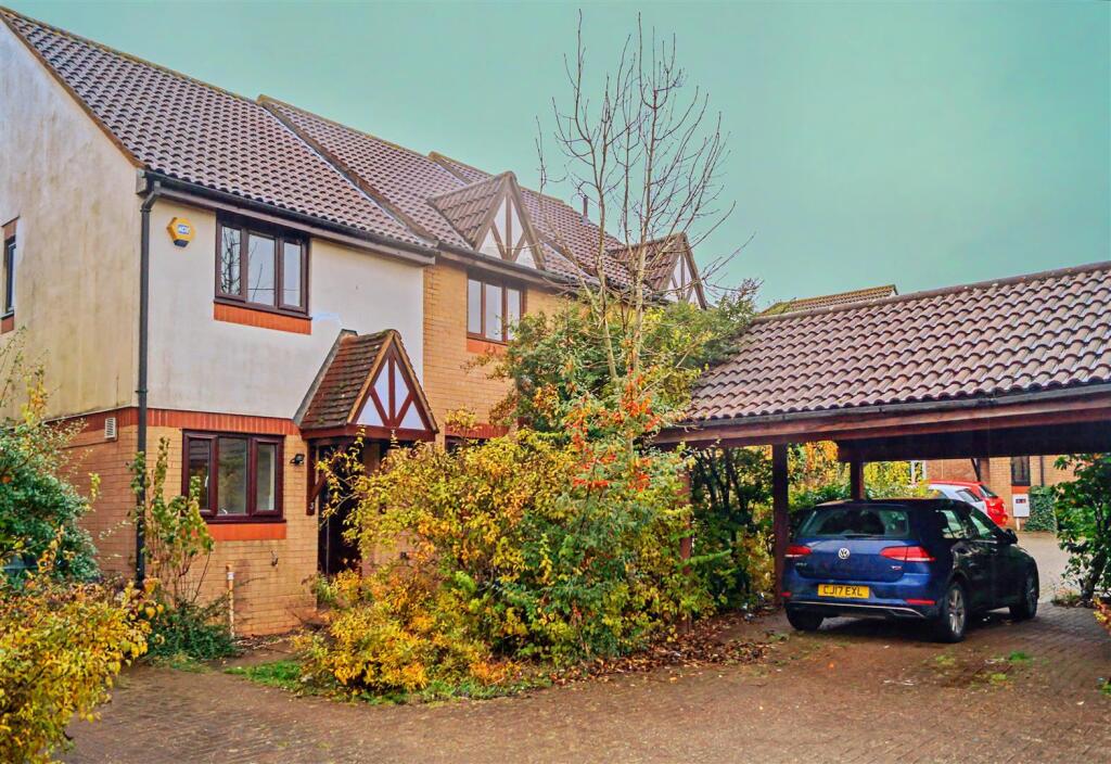 Main image of property: Trentishoe Crescent, Furzton, Milton Keynes, MK4