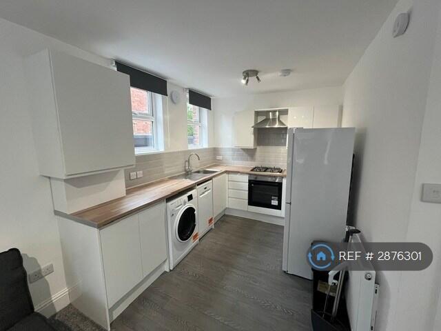 Main image of property: Northen Grove, Manchester, M20